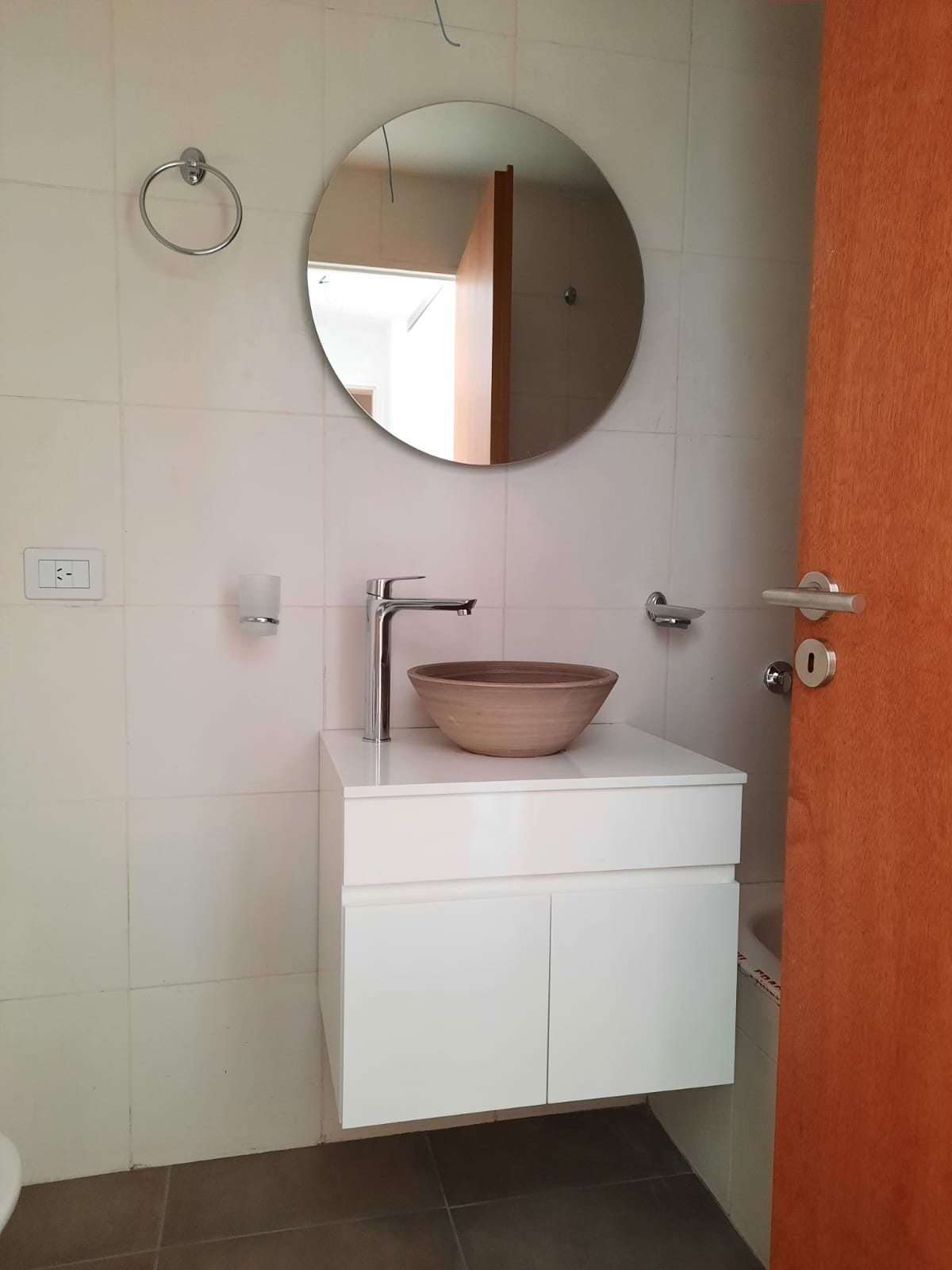 2a615d16-d261-46a8-8431-16f467e8fc59