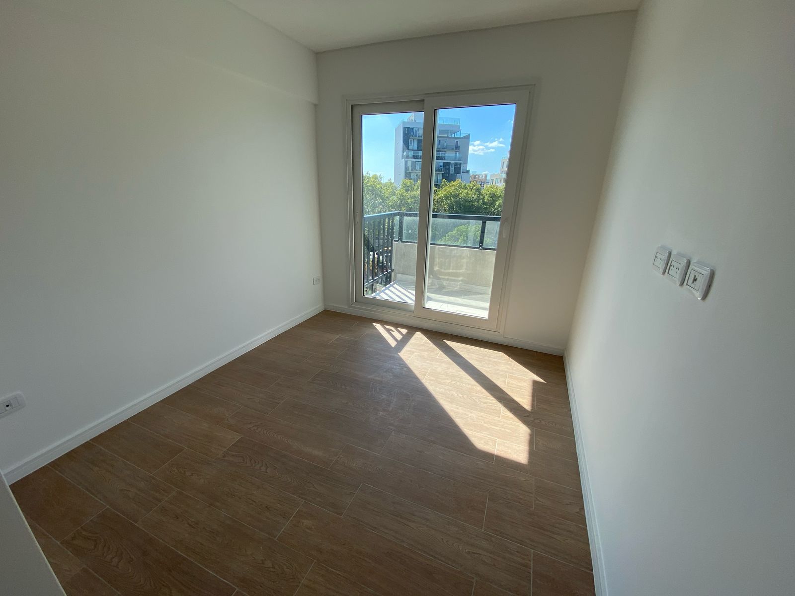 WhatsApp Image 2025-03-20 at 11.41.47 (2)